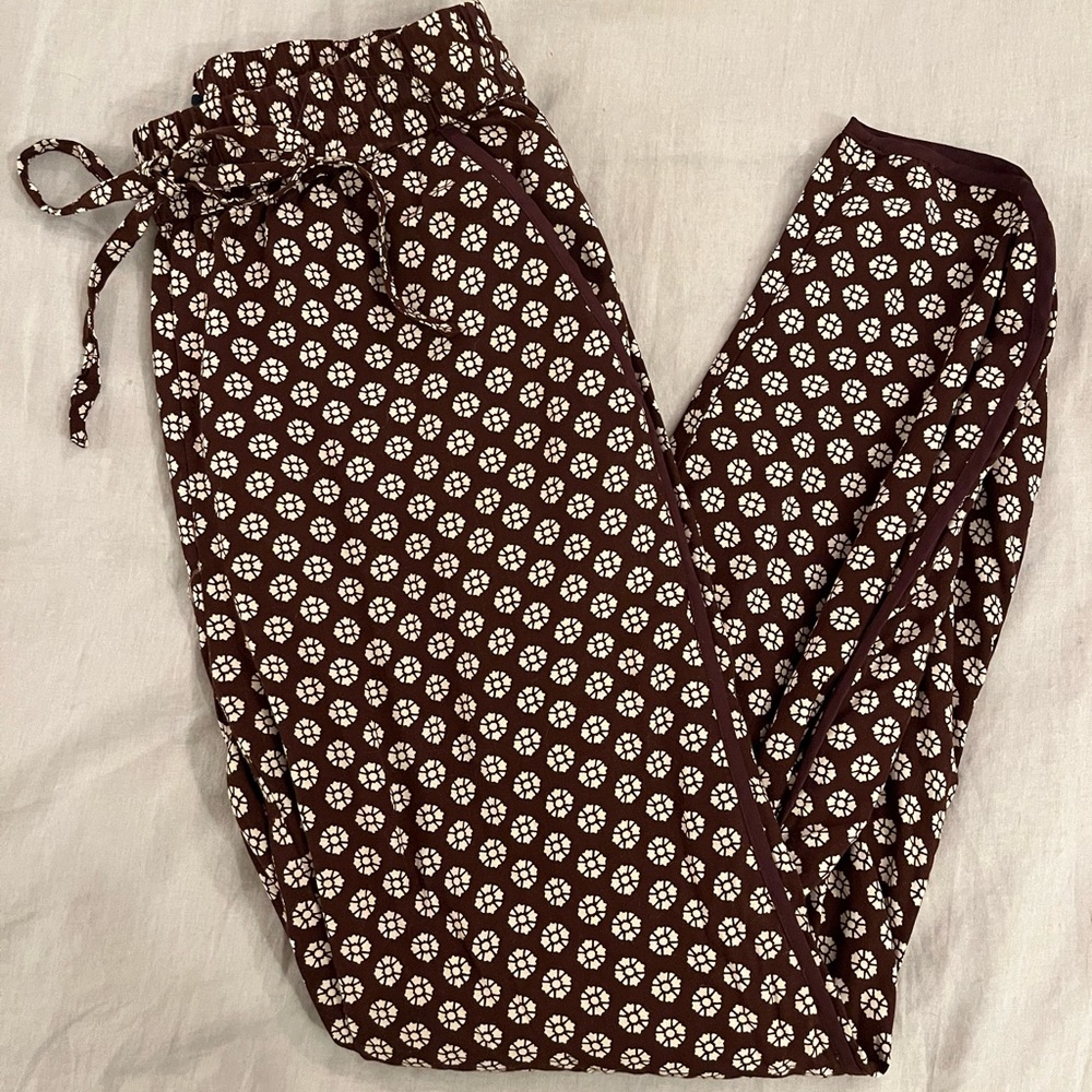 Madewell - Tapered Wine Colored Printed Pant